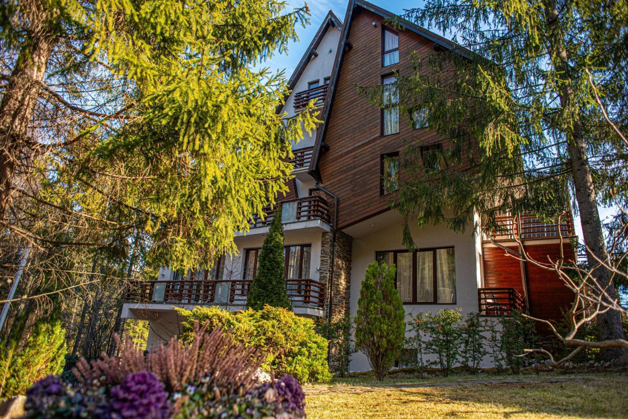 Oblique - Forest&Spa Sinaia Extérieur photo